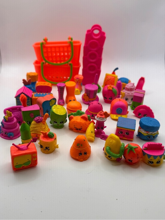 Shopkins Other - Shopkins Mystery Edition Neon Lot: 41 figures